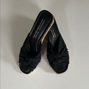 Donald J. Pliner Black Knot Front Mules
